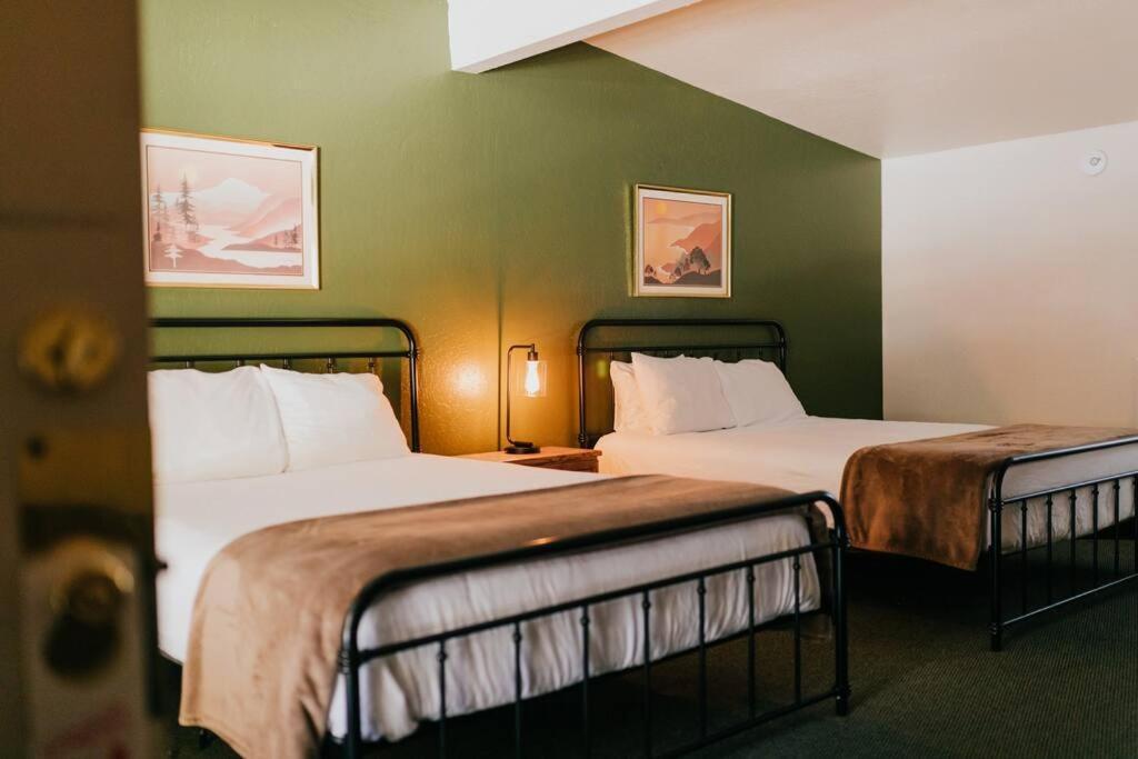 The Long Barn Lodge Екстер'єр фото