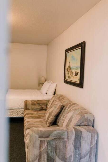 The Long Barn Lodge Екстер'єр фото